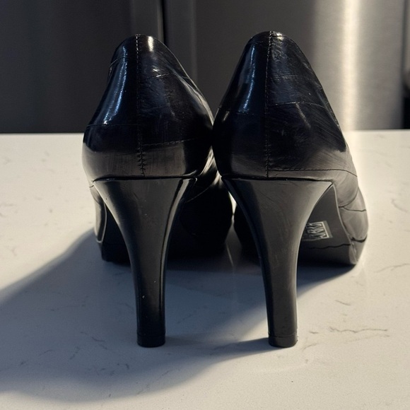 Moda Spana Black Round Toe Platform Pumps – Size 8M - Picture 8 of 9